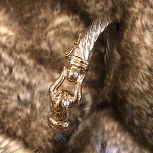 Two-Tone Buckle & Twisted Strand Bangle